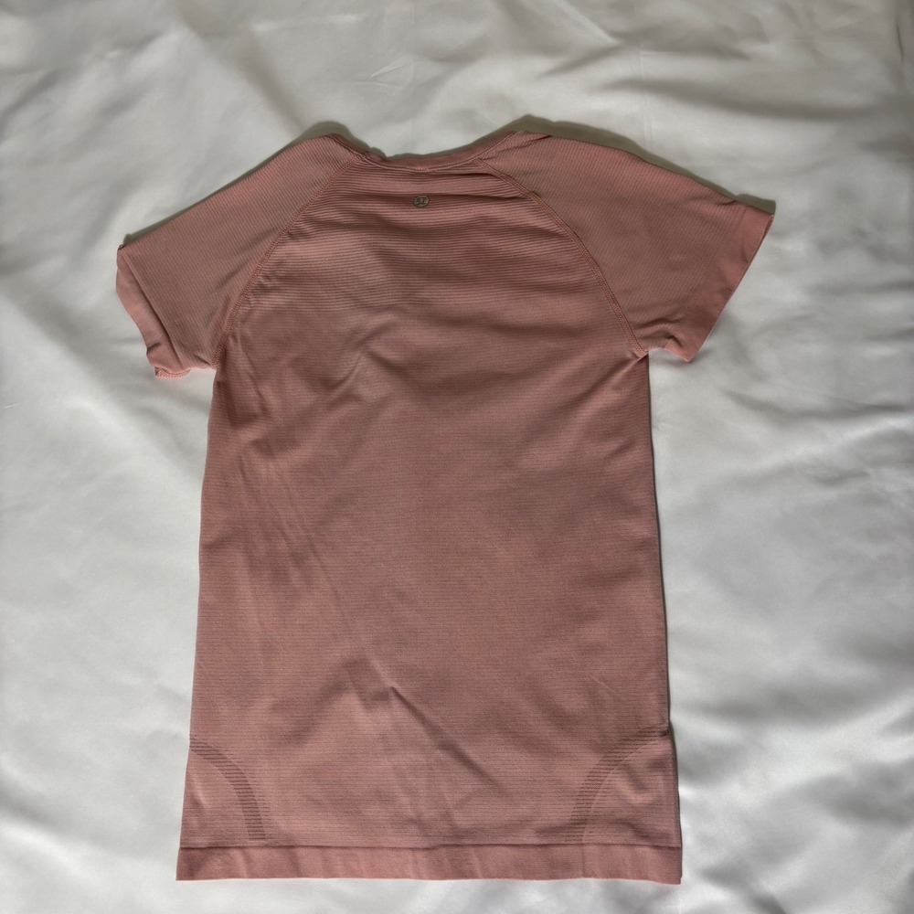Lululemon Swiftly Tech Short Sleeve 2.0 Pink Running Shirt Womens Size 2 - Picture 2 of 4